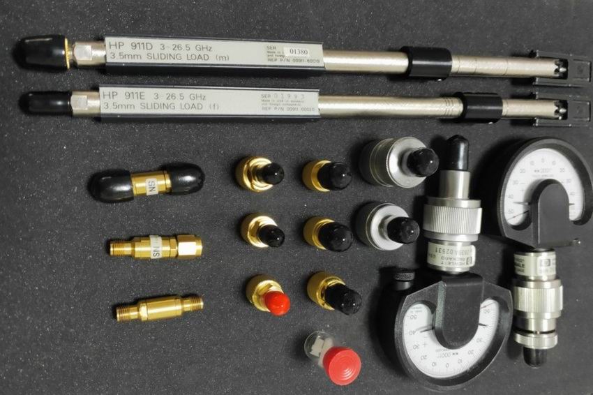 85052B 3.5mm 标准机械校准件